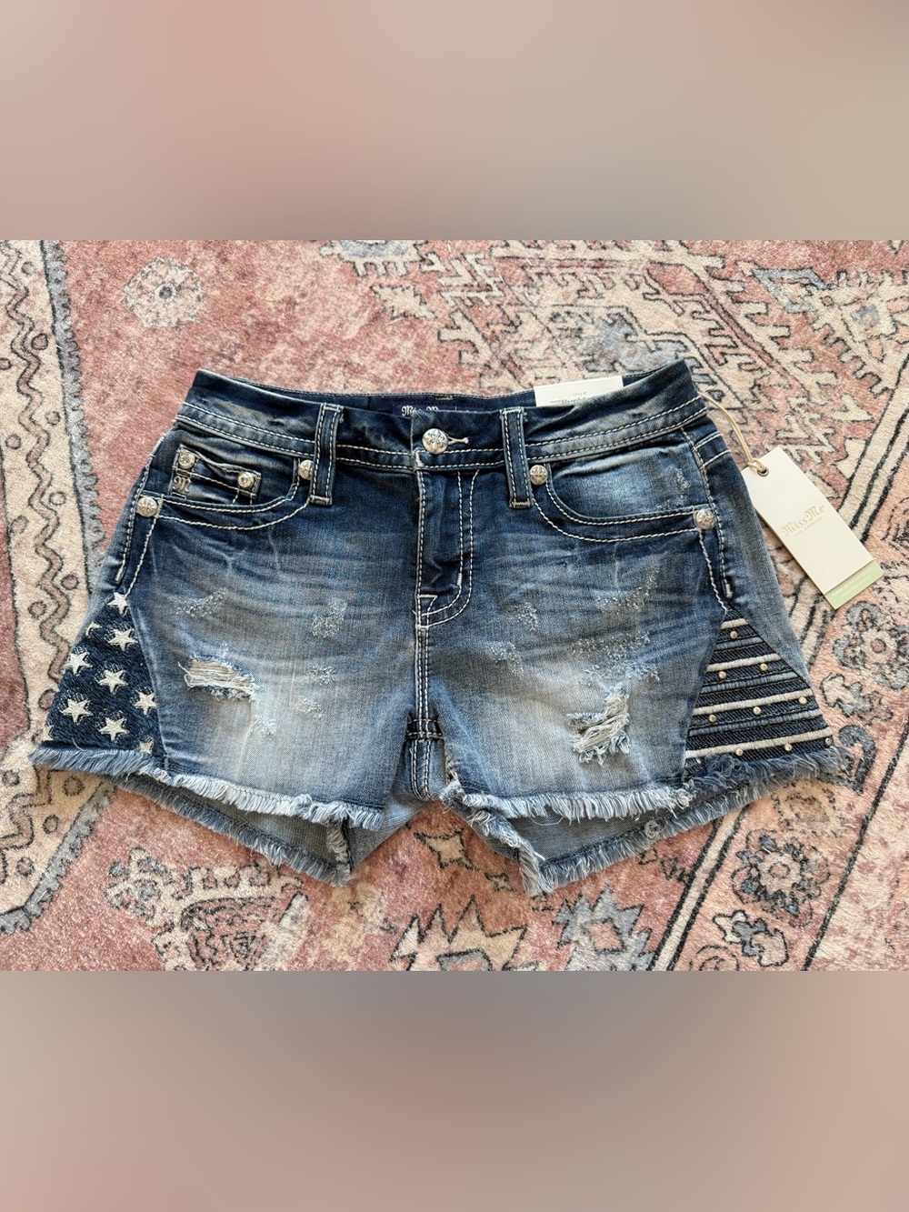 *NWT* Miss Me Denim Shorts American Stars & Stripes (Size 28)